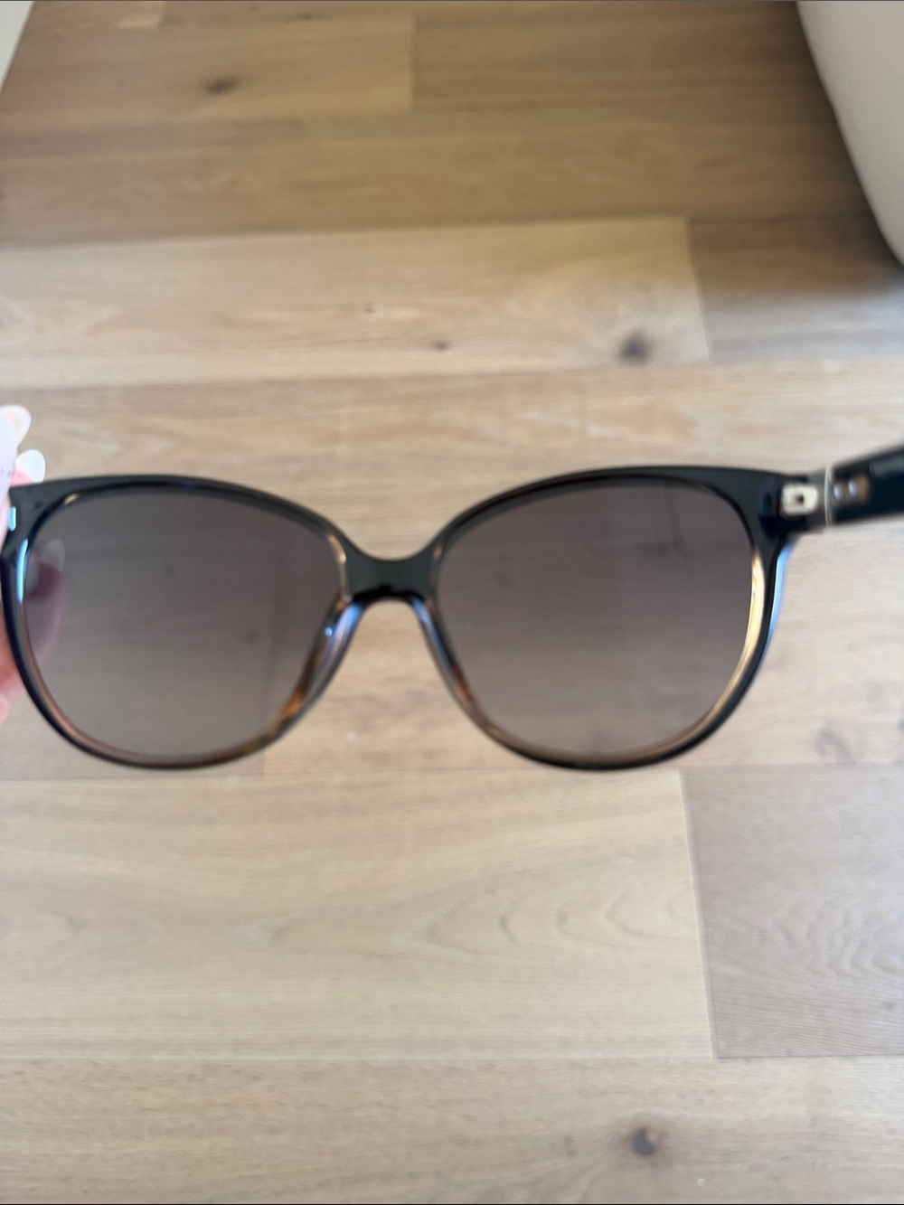 Valentino Brown Round Gradient Lens Women's Sunglasses - Picture 6 of 6